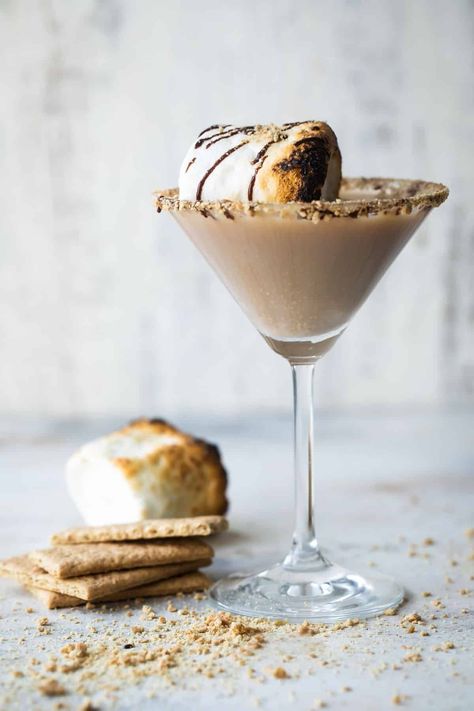 S’more Martini, S'mores Cocktail, S’mores Drink Recipe, Smores Espresso Martini, Smores Drink Alcohol, S’more Cocktail, S’mores Espresso Martini, S’mores Cocktail Recipe, S’mores Alcoholic Drinks