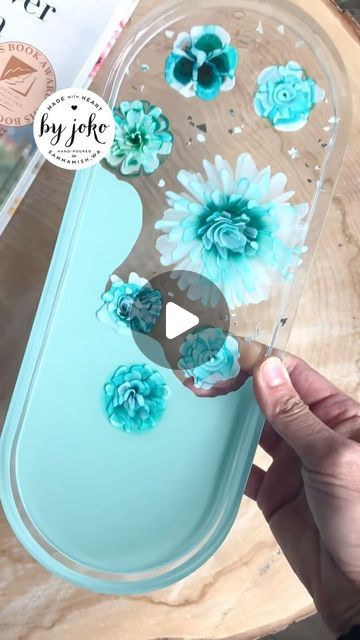 Resin Tray Ideas, Diy Resin Tutorial, Diy Resin Coasters, Craft Resin, Resin Crafts Tutorial, Mini Tutorial, Tray Diy, Resin Ideas, Resin Coasters