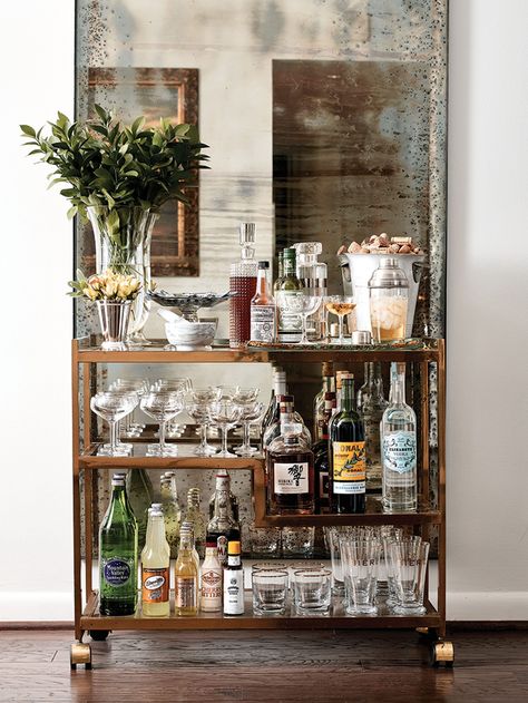 Stylish Bars and Bar Carts with a Collected Look - Cindy Hattersley Design Bar Trolley, Gold Bar Cart, Bar Cart Styling, Bar Vintage, Mini Bars, Casa Vintage, Bar Cart Decor, Home Bar Decor, Mobile Bar