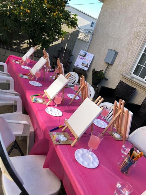 Sip And Paint Outside Ideas, Pink Sip And Paint Party, Princess Painting Party, Paint Night Table Set Up, Paint Party Set Up, Paint Brunch Party, Sip And Paint Table Set Up, Paint And Sip Table Decor, Painting Birthday Party Aesthetic