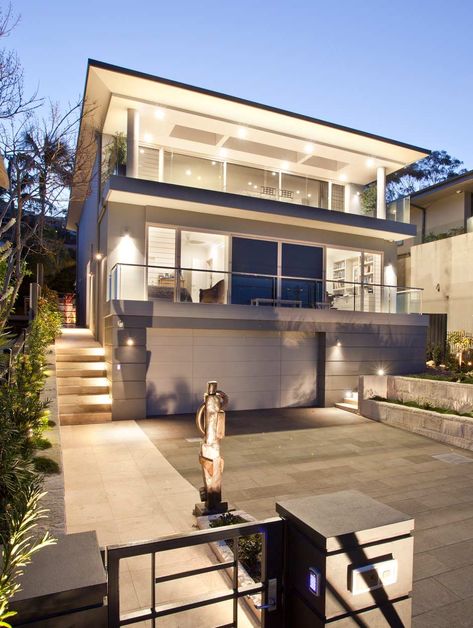 Mosman House is a classic new home in Balmoral designed by Sydney architect Adam Pressley at All Australian Architecture. Sydney Homes, Houses Canada, Houses Decor, Architecture Minimalist, Boat Harbour, Sydney House, Minimalistic Interior, Houses Interior, Building Costs