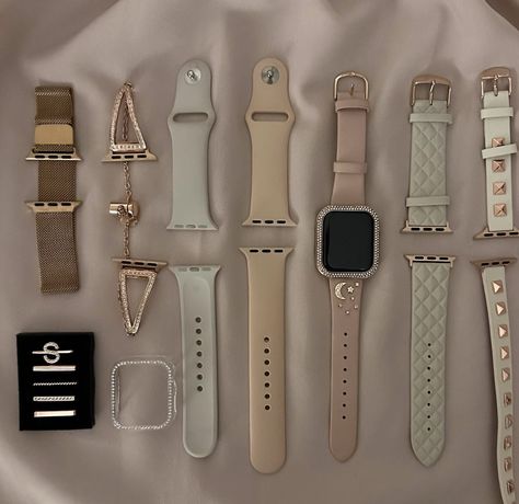 Cute Apple Watch Bands, Apple Watch Bands Fashion, Mode Pop, Pretty Watches, Apple Watch Fashion, Womens Designer Watches, Accessoires Iphone, Apple Watch Accessories, Jewelry Accessories Ideas