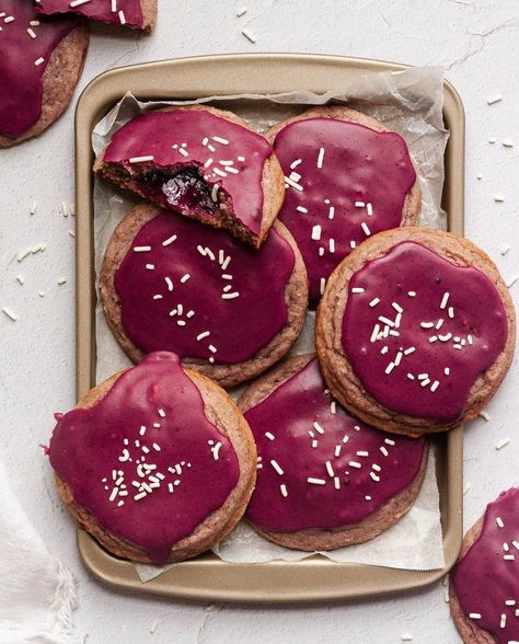 Something Purple, Grape Dessert, Concord Grape Jelly, Grape Candy, Purple Food Coloring, Food Flatlay, Grape Recipes, Purple Food, Cookie Ball