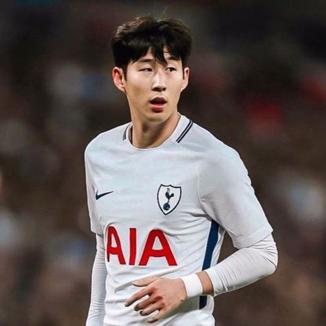 Tottenham Hotspur Wallpaper, Tottenham Hotspur Players, Son Heungmin, Son Heung Min, Football Players Photos, Min Son, Football Players Images, Football Illustration, Tottenham Hotspur Fc