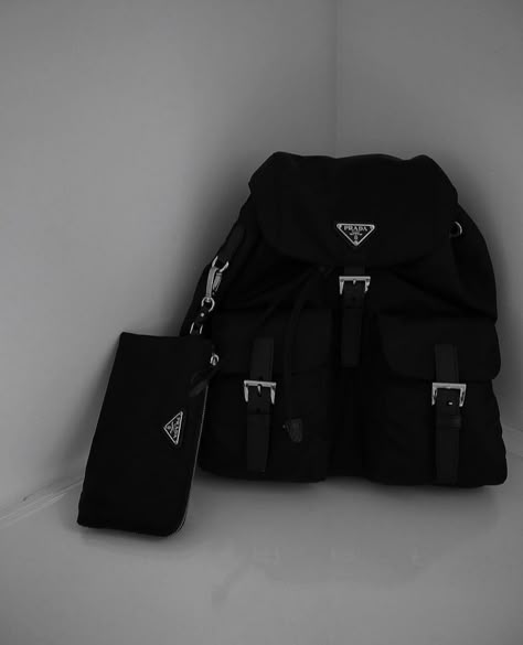 Luxury Backpacks, Small Backpack Black, Black School Bags, Prada Backpack, Aesthetic Backpack, Luxury Backpack, Bag Prada, Prada Nylon, Bags Aesthetic