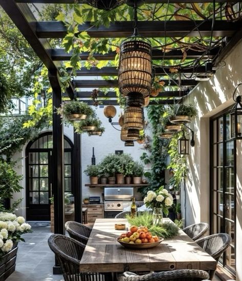 Decorated Homes Ideas, Mexico Backyard, European Patio, Garden Dining Area, Outdoor Garden Design, Outdoor Patio Decorating Ideas, Garden Mirrors, التصميم الخارجي للمنزل, Outdoor Decor Backyard