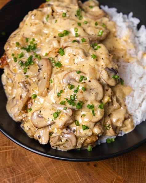 Creamy Mushroom Chicken - GENIUS EATS Creamy Chicken And Mushroom Recipes, Mushroom Chicken Recipes, Chicken And Mushroom Recipes, Mushroom Chicken Recipe, Organic Dinner Recipes, Creamy Chicken Mushroom, Chicken Mushroom Casserole, Cream Of Mushroom Chicken, Chicken With Mushrooms