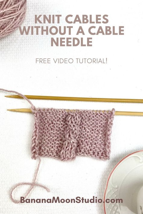 Learn to cable knit without a cable needle! Free video tutorial from Banana Moon Studio. I love the look of cables, but they make for slow knitting. You can speed up cable knitting by skipping the cable needle! Let me show you how with this short video! How To Cable Knit, Knit Stitches For Beginners, Knit Cables, Knitted Blanket Squares, Knitting Hacks, Bamboo Knitting Needles, Cable Knitting Patterns, Knitting Basics, Knitting Tutorials