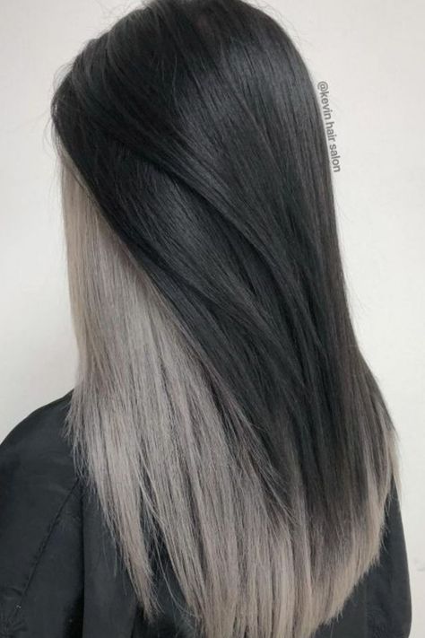 Silver Underdye Gray Underneath Hair, Chic Hair Color, Blonde Underneath Hair, Hair Color Grey Silver, Blonde Underneath, Hidden Hair Color, Korean Hair Color, Silver Blonde Hair, Hair Color Underneath