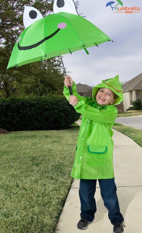 Boy In Rain, Frog Raincoat, Frog Umbrella, April Baby Shower, Frog Frog, Kids Umbrellas, Frog Pictures, Heavy Rain, Cute Frogs