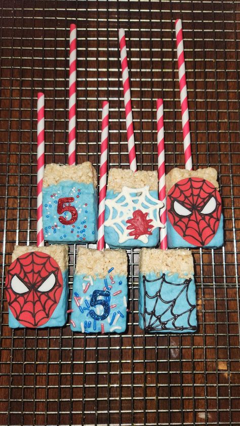 Spidey And His Amazing Friends Rice Krispies, Spiderman Rice Krispie Treats, Spidey And His Amazing Friends Desserts, Spider Man Rice Crispy Treats, Spider Man Party Treats, Spider Man Rice Krispies, Spiderman Rice Crispy Treats, Spiderman Birthday Treats, Spidey Snacks