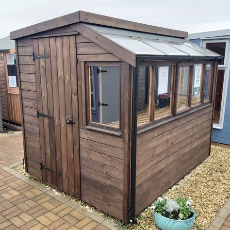 Shed Greenhouse Combo, Garden Preservation, Greenhouse Shed Combo, Shed Greenhouse, Sheds Ideas, Garden Shed Interiors, Easy Shed, Door Projects, Shed Of The Year