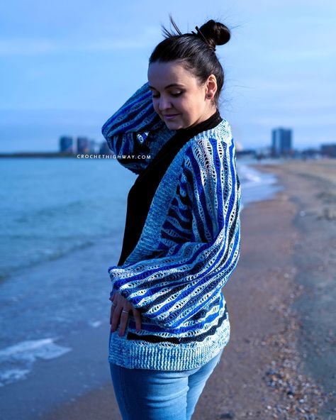 A breezy, lacey cardi crocheted in sport weight yarn might take a while to complete, but it's the best summer cardi you can ask for 😍 Add in some clever colorwork and some drop-dead gorgeous colors, and I'm in love! 💙 Pattern 👉🏻 #FrostedWavesCardi available on Ravelry, Etsy, and LoveCrafts Yarn 👉🏻 @thefrostedstitch Snowdrift Sport . . . . . #crochethighway #lacedesign #crochetcardigan #crochetinspo Cardigan Tutorial, Wavy Pattern, Sport Weight Yarn, Pattern Steps, Drop Dead, Warm Hug, Cardigan Pattern, Crochet Cardigan, Lace Design