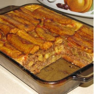 Pastelon Recipe, Simple Dinners, Plantain Recipes, Puerto Rican Cuisine, Puerto Rican Dishes, Puerto Rico Food, Boricua Recipes, Rican Food, Diy Cooking