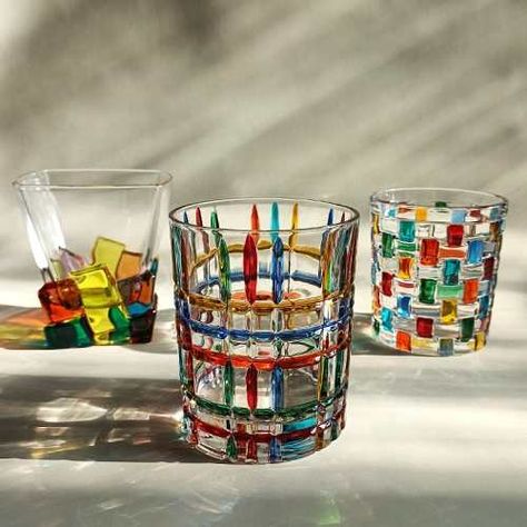 Blue Weave, Whisky Glass, Table Color, Glass Coffee Cups, Jus D'orange, Paint Line, Grapefruit Juice, Italian Designer, Floor Vase