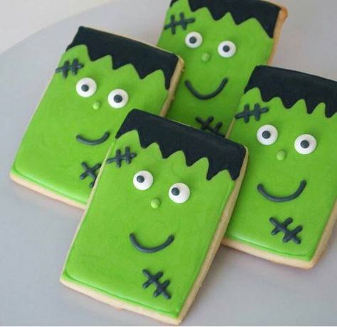 halloween-cute-frankenstein-cookies-one Frankenstein Cookie, Halloween Backen, Dulces Halloween, Halloween Cookies Decorated, Basic Cookies, Halloween Sugar Cookies, Halloween Sweets, Halloween Baking, Sugar Cookie Designs