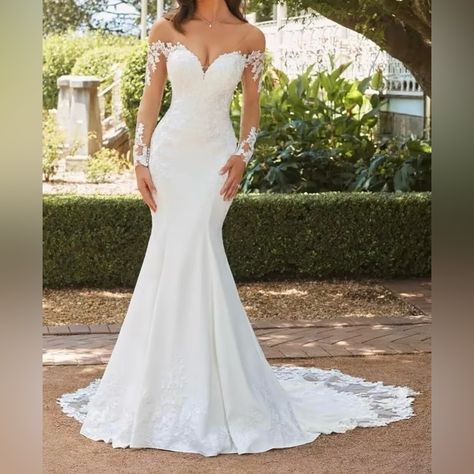 Exude Timeless Elegance On Your Special Day With This Stunning Off Shoulder Lace Wedding Dress. Perfect Mermaid/Trumpet Style Wedding Dresses For Brides. Crafted With Meticulous Attention To Detail, The Lace Adorned Wedding Dress Showcases Delicate And Intricate Lace Decals, Adding A Touch Of Romance And Sophistication To Your Ensemble. The Sleeveless Design Of This Bridal Gown Highlights Your Shoulders And Arms, Allowing You To Flaunt Your Graceful Femininity As You Walk Down The Aisle. Prepare Floral Simple Wedding Dress, White Summer Wedding Dress, Mermaid Wedding Dress Photoshoot, Wedding Dresses Strapless Mermaid, Bridal Dresses Off Shoulder, Mermaid Wedding Dresses For Curvy Brides, Wedding Dresses For Short Torso, Twilight Wedding Dress Inspiration, Wedding Dresses For Tattooed Brides