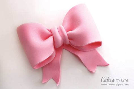 Gumpaste / Fondant Ribbon Bow Tutorial - CakesDecor Fondant Bow Tutorial, Gum Paste Bow, Donat Glaze, Fondant Ribbon, Fondant Bows, Tårta Design, Ribbon Bow Tutorial, Fondant Flower Tutorial, Fondant Bow