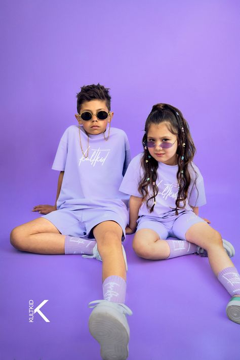 Kids Athleisure, White Tshirt Dress, Urban Kids, Kids Activewear, Logo Tshirt, Oversize Sleeves, Kim Kardashian Style, The Big Bang Theory, Kids Wardrobe