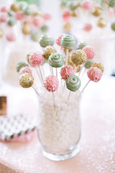 Cake Balls Display Ideas, Fairy Cake Pops, Cake Pop Flavors, Cake Pop Holder, Creative Treats, Cake Pop Bouquet, Diy Cake Pops, Cake Pop Displays, Cake Pop Designs