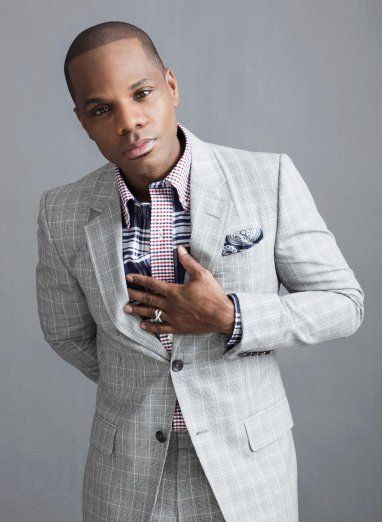 Kirk Franklin Modern Gentleman Style, Gospel Artists, Summer Suits Men, Kirk Franklin, Singing Karaoke, Preppy Men, Gospel Singer, Karaoke Songs, Stylish Celebrities