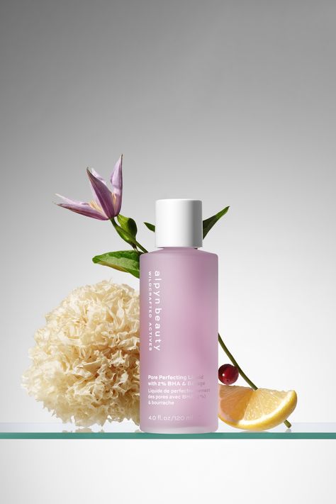 PORE PERFECTING LIQUID EXFOLIATOR WITH 2% BHA + BORAGE A leave-on liquid exfoliator with 2% salicylic acid that helps minimize pores, improve clarity and reveal brighter skin, without stripping or drying ✔️ Borage Extract: Soothes and actively hydrates ✔️ 2% Salicylic Acid (BHA): Exfoliates pore-clogging debris ✔️ Vitamin C: Visibly brightens and protects against free-radical damage ✔️ Tremella Mushroom: Hydrates and maintains skin's natural pH Stylized beauty skincare product photography Scientific Skincare Photography, Mushroom Product Photography, Natural Skincare Photography, Tremella Mushroom, Skincare Product Photography, Skincare Inspiration, Brighter Skin, Cosmetics Photography, Skincare Product