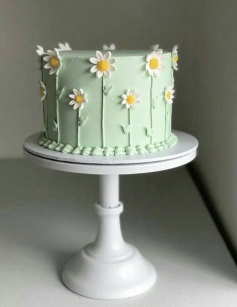 Tårta Design, Green Cake, Simple Cake Designs, Mini Cakes Birthday, Cake Decorating Designs, Pretty Birthday Cakes, Cute Birthday Cakes, Cake Designs Birthday, Cute Desserts