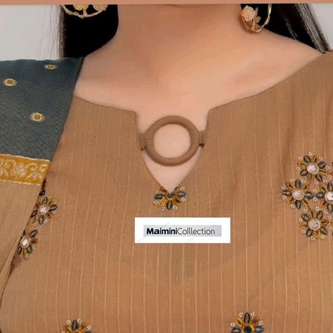 Casual Neck Design, Latest Neck Designs For Suits, Neck Designs For Kurtis, Designs For Kurtis, Simple Dress Casual, Churidar Neck Designs, Gala Design, Simple Hand Embroidery Patterns, Simple Kurta Designs