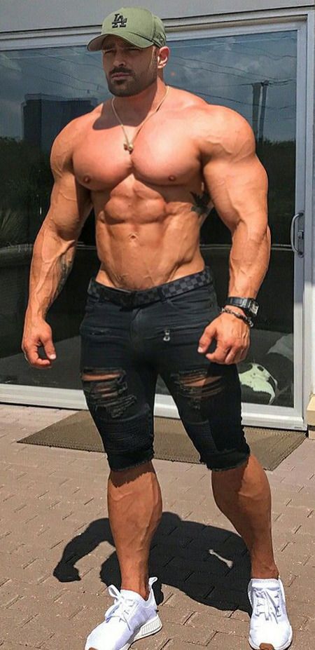 Perfect muscles — The upside of leaving the gym is that my... Muscle Man, Bodybuilders Men, Muscle Hunks, Beefy Men, Big Muscles, Men's Muscle, Body Builder, Muscular Men, Male Physique