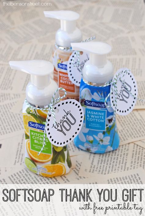 Softsoap thank you gift idea with free printable tag at thebensonstreet.com #ad #thankyou #printable Ghiradelli Chocolate, Vanilla Cream Filling, Gourmet Gift Box, Coffee Gift Basket, Appreciation Ideas, Chocolate Gifts Basket, Free Printable Tags, Gourmet Gift Baskets, Staff Appreciation