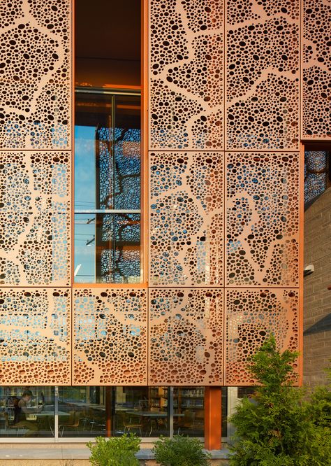 Metal Screens Architecture, Retail Facade, Jaali Design, Cladding Design, Shop Facade, Facade Panel, Metal Facade, Facade Architecture Design, 3d Architecture