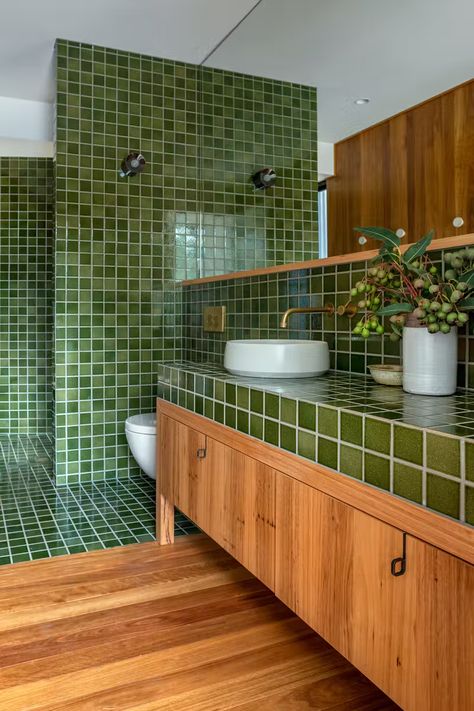 Bath Photos, Green Tiles, Tile Counters, Green Tile, House Bathroom, Dream House Decor, House Inspo, Dream Home Design, Bathroom Inspiration