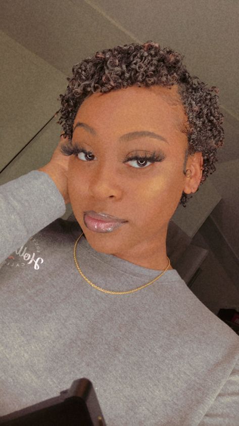 Big Chop Curly Hair 4c, Short Jerry Curl Hairstyles, Jerry Curl Hairstyles Black Women, Jerry Curls Natural Hair Short, Hairstyles For Natural Curly Hair, 16 Hairstyles, Short Hair Natural, Low Cut Hairstyles, Black Hair Protective Styles