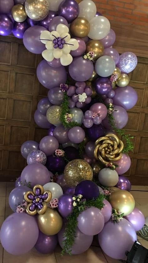 Repunzle Theme Birthday Party, Homecoming Tangled Theme, Purple Table Decorations Birthday, Tangled Balloon Arch, Rapanzul Quince Theme, Rapunzel Theme Sweet 16, Rapunzel Quinceanera Theme Centerpiece, Tangled In Our Memories Prom Theme, Tangled Hoco Theme