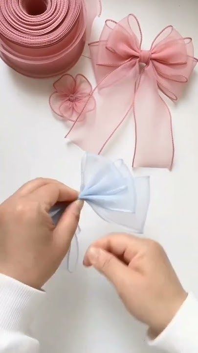 DIY Hair Bow Tutorial: Fabulous Styles with Organza Ribbons! 🎀💁‍♀️ How To Tie Pretty Bows With Ribbon, Easy Bow Tutorial Ribbons, Diamond Diy Crafts, Chiffon Hair Bow, Cute Ribbon Bows, How To Make Bow For Gift, Bows For Hair Diy, Trending Hair Bows, Diy Bow Tie With Ribbon