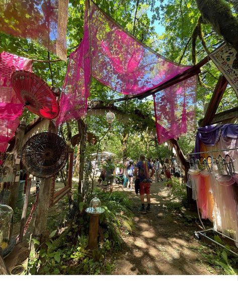 Garden Hangout, Midsummer Nights Dream Party, Oregon Country Fair, Summertime Madness, Stella Luna, Crystal Room, Fairy Garden Party, Hippie Aesthetic, Country Fair