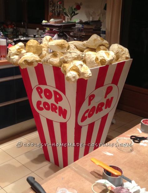 Diy Large Popcorn Bucket, Big Popcorn Box Diy, Large Popcorn Box Diy, Giant Fake Popcorn Diy, Diy Giant Popcorn Bucket, Giant Popcorn Box Diy, Diy Popcorn Decorations, Popcorn Backdrop, Diy Popcorn Costume