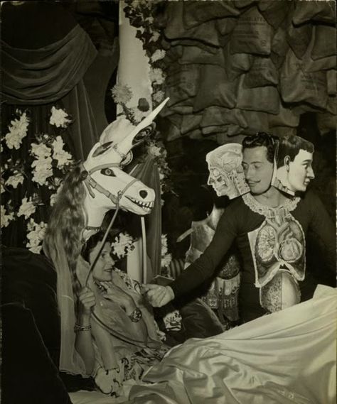 Gala & Salvador Dali's “night in a surrealist forest” dinner party, 1941 Salvador Dali, Dali, Two People, Salvador, Horses, Black And White, White, Black