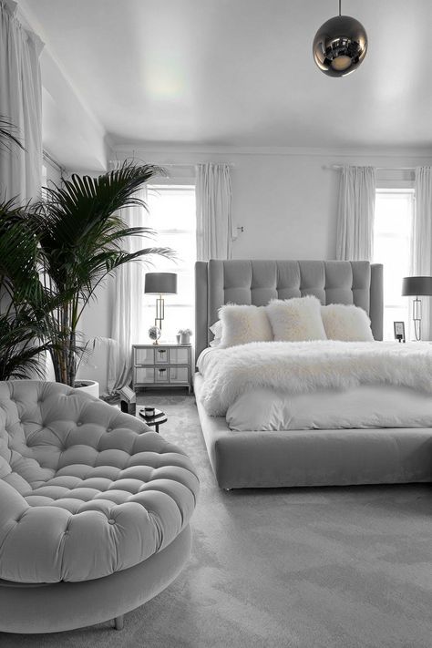 Room Grey Aesthetic, Grey On Grey Bedroom, Room Inspo White And Grey, Grey House Aesthetic, Clean Grey Room Aesthetic, Grey Room Inspo Bedroom, Grey And White Bedroom Ideas Aesthetic, White And Grey Asthetics Room, Grey Bed Aesthetic