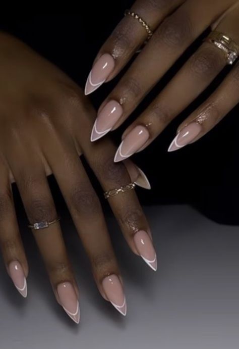 Short Steletoes Nails, Short Stelltos Nails, Pointy Nails Short, Short Pointy Nails Stilettos, Stilleto Nails 2024, Short Sharp Nails, Short Stiletto Acrylic Nails, Short Stiletto Nails Designs, Short Pointy Nails