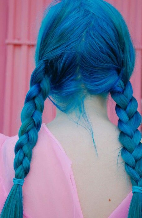 Blue Hair Braided Pigtails Dark Blue Hair, Fesyen Rambut, Ombré Hair, Scene Hair, Pastel Hair, Dye My Hair, Mermaid Hair, Rainbow Hair, Cool Hair Color