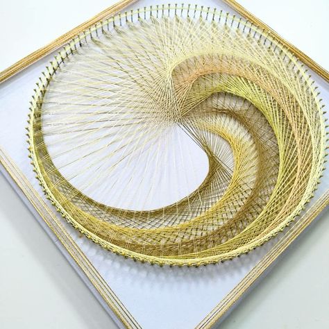 Mandala String Art, Geometric String Art, 3d String Art, String Art Mandala, Feng Shui Home, Nail String, Nail String Art, Mandala Wall Hanging, Art Mandala