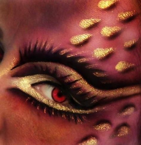 Shrek Dragon, Dragon Makeup, Halloweenský Makeup, Theatre Makeup, Sugarpill Cosmetics, Dragon Face, Special Fx Makeup, Dragon Costume, Idee Cosplay