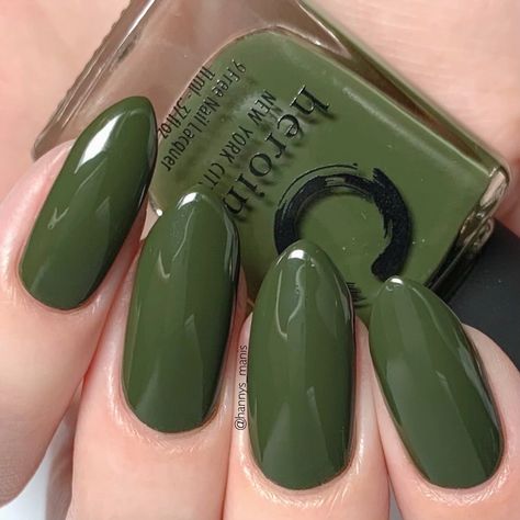 About Poison Ivy @theblondefreckles named our olive green nail polish Poison Ivy as part of our nail polish naming campaign on Instagram. Thanks for being such an active part of our heroine.nyc community! Like all of our nail polishes, Poison Ivy dries quickly and is a great everyday companion. Its broad brush makes application easy and prevents you from getting nail polish on your cuticles—even when using your non-dominant hand. Our nail polishes are 9-free, cruelty-free, vegan, and certified b Green Nail Polish, Green Nail, Get Nails, Cat Kuku, Dream Nails, Funky Nails, Poison Ivy, Pretty Acrylic Nails, Minimalist Nails