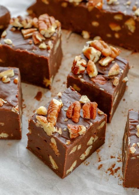 Five Minute Chocolate Fudge | Barefeet In The Kitchen Chocolate Pecan Fudge, Gemma Stafford, Pecan Fudge, Candy Creations, Microwave Fudge, Fudge Recipes Chocolate, Fudge Recipes Easy, Desserts Vegan, Fudge Easy