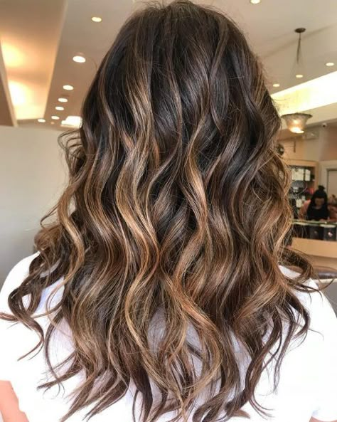 Caramel Balayage on Dark Brown Hair Caramel Balayage Highlights, Balayage Hair Caramel, Blond Balayage, Balayage Hair Dark, Caramel Balayage, Caramel Hair, Brown Hair With Blonde Highlights, Hair Color Light Brown, Haircut Styles