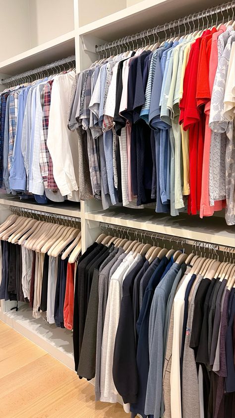 Men’s Closet Organization Ideas, Male Wardrobe Organisation, Men’s Closet Organize, Mens Closet Organization Small, Men Closet Ideas, Dorm Bathroom Organization, Mens Closet Organization, Color Coordinated Closet, Man Closet