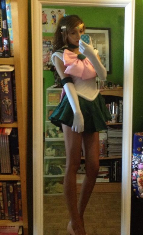 Sailor Jupiter crossplay selfie Sailor Jupiter Cosplay, Sailor Moon Cosplay, Princess Cosplay, Female Transformation, Sister Outfits, Sailor Jupiter, Boys Wear, Hot Outfits, Sailor Moon