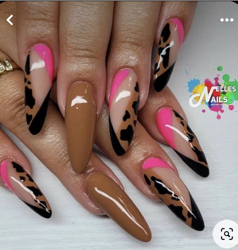 Trending Nail Colors, Nail Colors And Designs, Hand Painted Nail Art, Lipstick Nails, Sassy Nails, Dope Nail Designs, A Cow, Hot Nails, Fabulous Nails