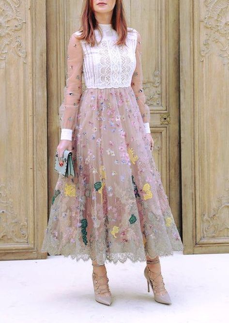 Beautiful Floral Dresses, Moda Paris, A Dress, Moda Fashion, Look Fashion, Paris Fashion, Paris Fashion Week, Floral Skirt, Gowns Dresses